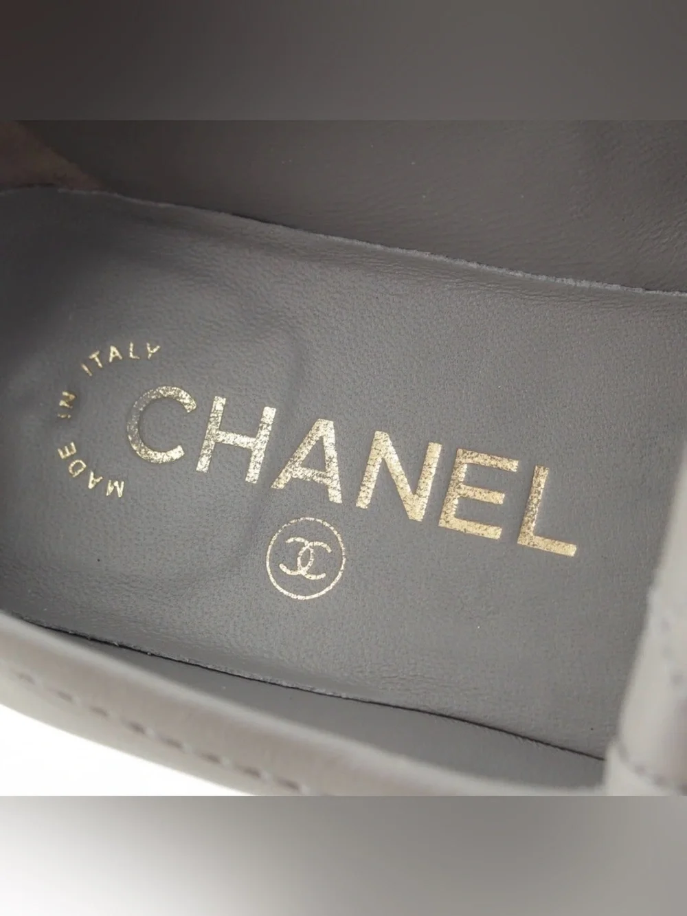 CHANEL Interlocking CC Logo Loafers / Size EU 38 (Rare)